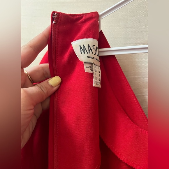 ⚪️ Mascara Elegant Red Women's Dress with Fun Detail and Gold Accents Size 14 - Picture 10 of 10